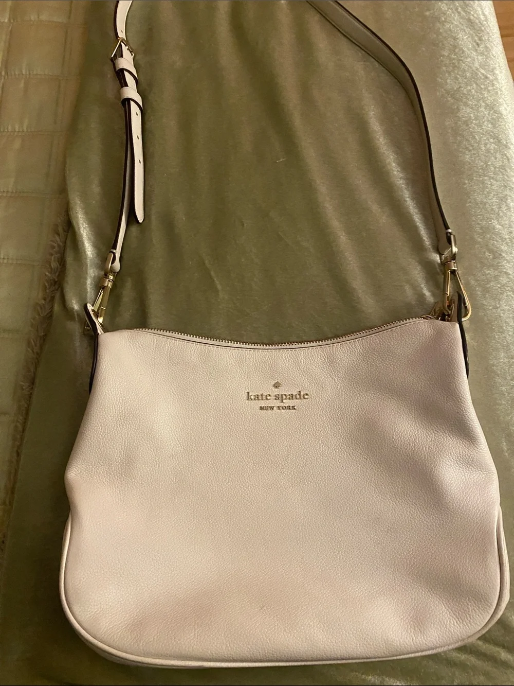 Kate Spade Leather Crossbody Bag in Cream with Gold Hardware